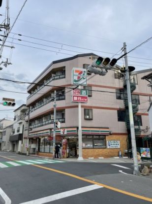 セブンイレブン 寝屋川萱島南店の画像