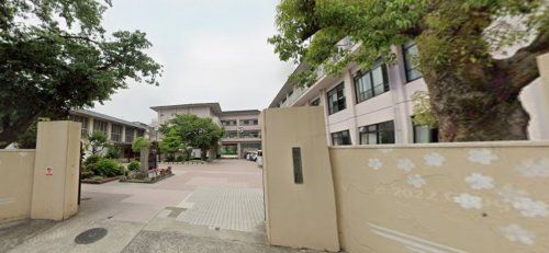 京都市立上京中学校の画像