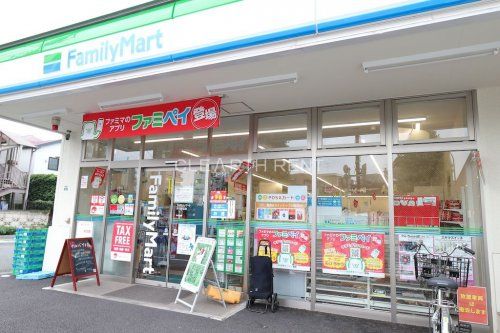 ファミリーマート 千川駅北店の画像