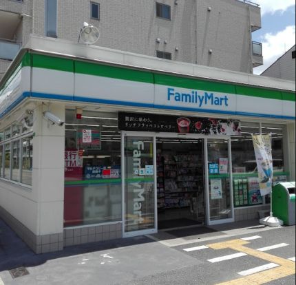 ファミリーマート 内代町二丁目店の画像