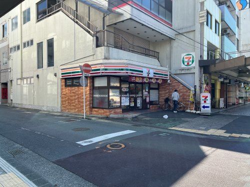 セブンイレブン 沼津リコー通り店の画像