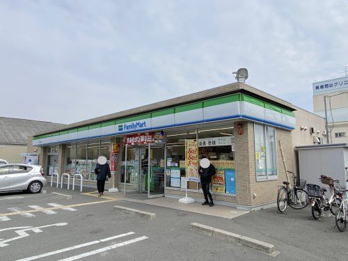 ファミリーマート 貝塚警察署前店の画像