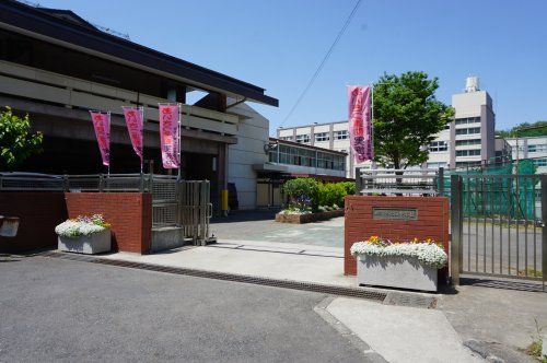 横浜市立永田中学校の画像