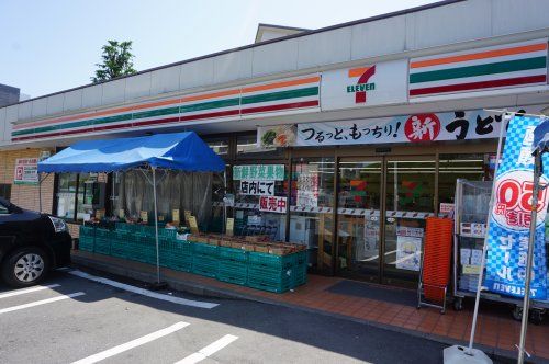 セブンイレブン横浜永田北3丁目店の画像