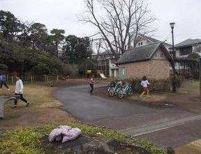 三鷹台児童公園の画像