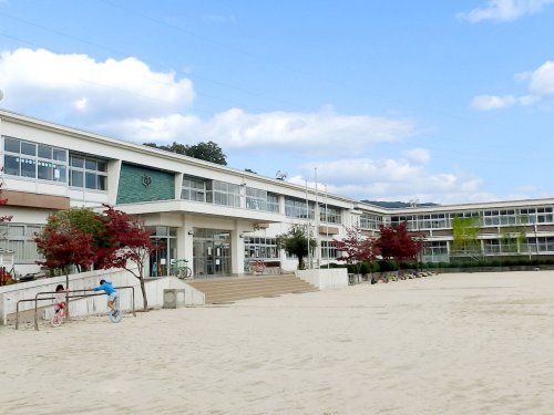 廿日市市立津田小学校の画像
