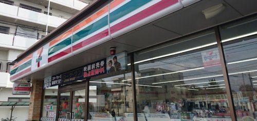 セブンイレブン 大阪放出西3丁目店の画像