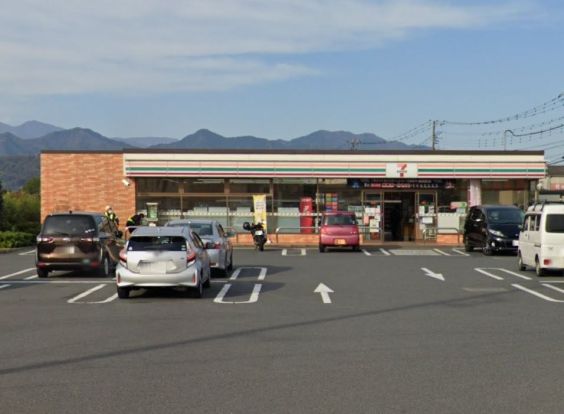 セブンイレブン 厚木山際南店の画像