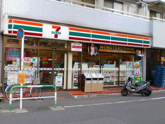 セブンイレブン豊島千早１丁目店の画像