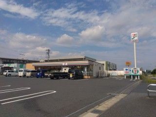 セブンイレブン 千葉浜野東店の画像