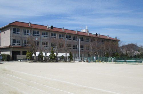 東広島市立磯松中学校の画像