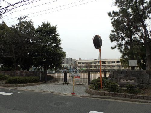 広島市立神崎小学校の画像