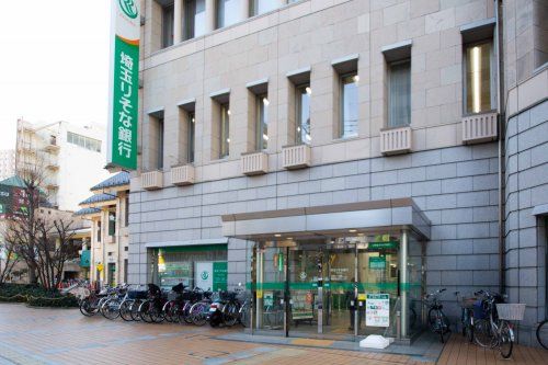 埼玉りそな銀行 所沢支店の画像
