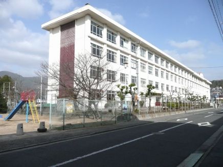 広島市立口田東小学校の画像