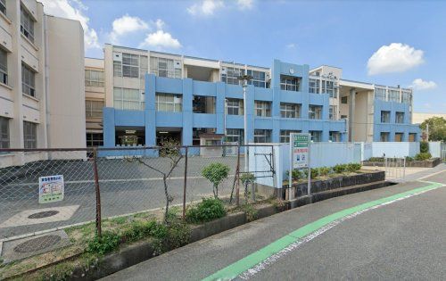 羽曳野市立はびきの埴生学園の画像