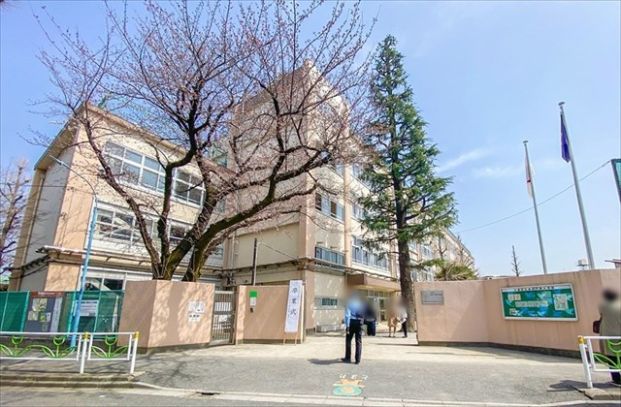 杉並区立高井戸東小学校の画像