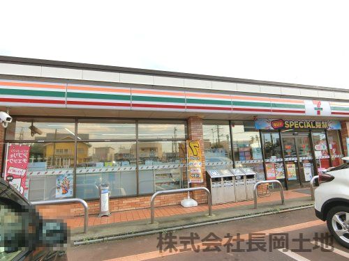 セブンイレブン 長岡宮内駅前通り店の画像