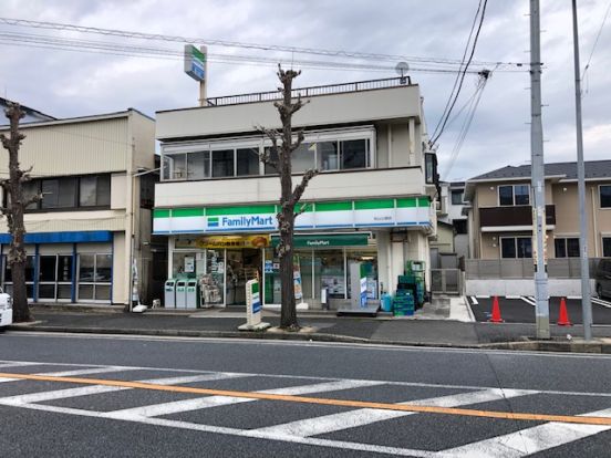 ファミリーマート 松山公郷店の画像