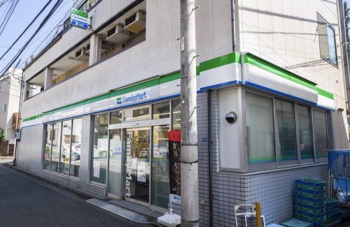 ファミリーマート 紀伊国屋中野一丁目店の画像