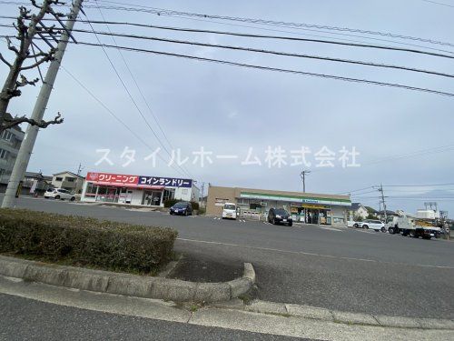 ファミリーマート 三好丘旭三丁目店の画像