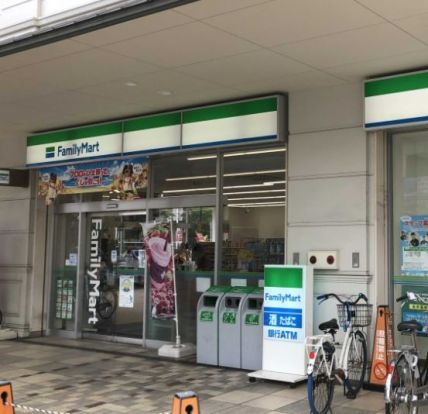 ファミリーマート キューズタウン店の画像