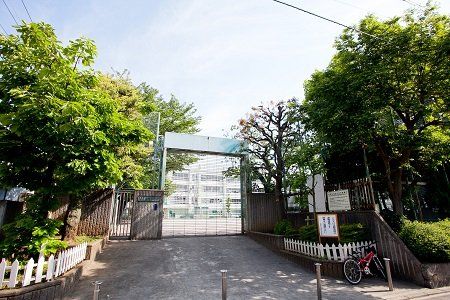 目黒区立原町小学校の画像