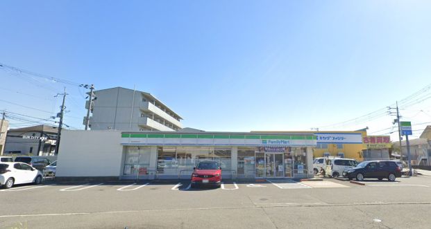 ファミリーマート 岩出紀泉台店の画像