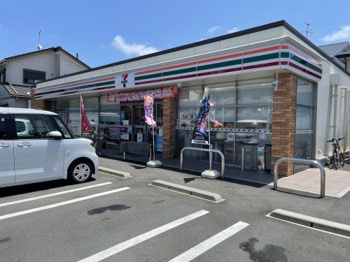 セブンイレブン 藤枝高柳店の画像