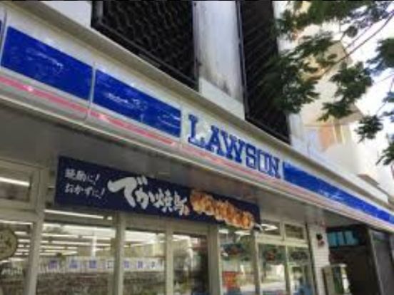 ローソン 那覇商業高校前店の画像