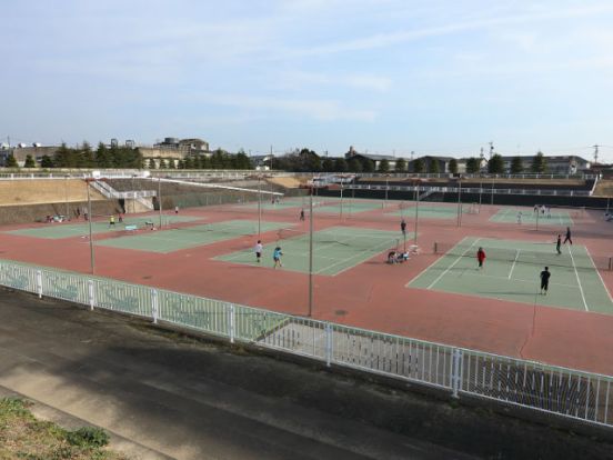 奥田公園テニスコートの画像