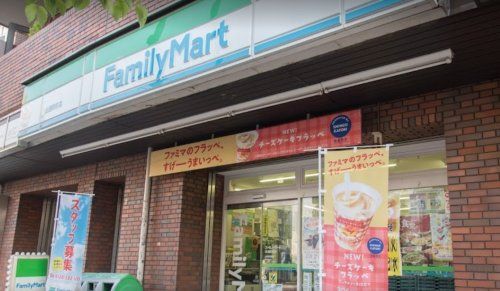 ファミリーマート 伝通院前店の画像