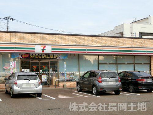 セブンイレブン 長岡日赤町1丁目店の画像