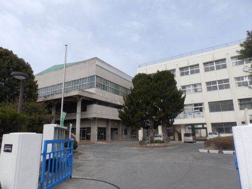 広島市立五日市中学校の画像
