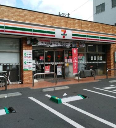 セブンイレブン 中野坂上駅西店の画像