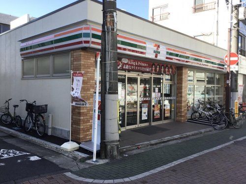 セブンイレブン 関原店の画像