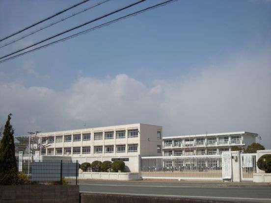 稲美町立 天満小学校の画像