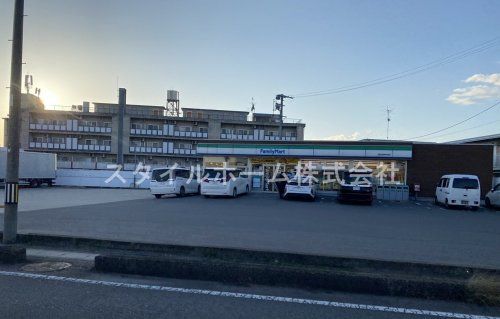 ファミリーマート 豊田高岡本町店の画像