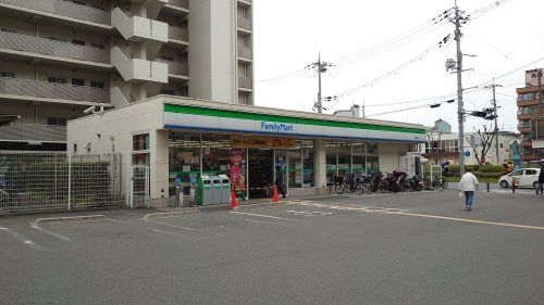 ファミリーマート　吉田駅南店の画像