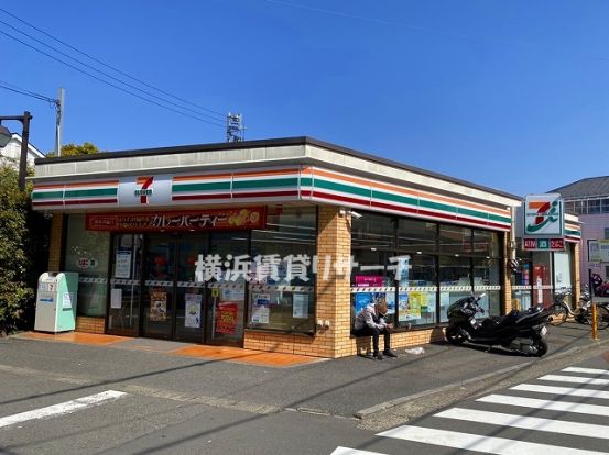 セブンイレブン　横浜鶴ヶ峰駅北店の画像