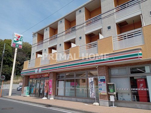 セブンイレブン 横浜菅田町北店の画像