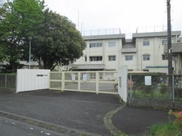 日野市立仲田小学校の画像