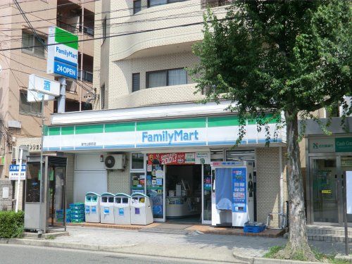 ファミリーマート 新守山駅前店の画像