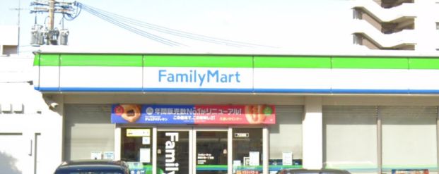 沖縄ファミリーマート 那覇小禄一丁目店の画像