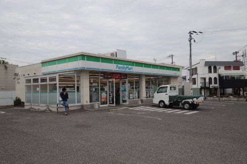 ファミリーマート 和泉室堂町店の画像