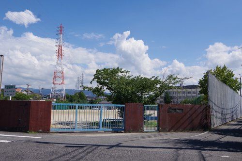 泉佐野市立新池中学校の画像