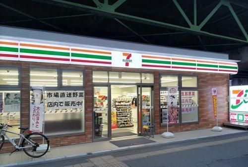 セブンイレブン 京急ST大森海岸店の画像