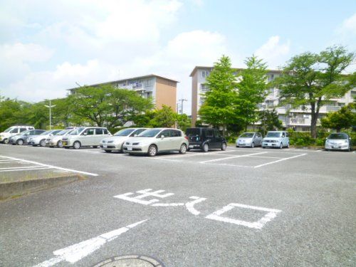 月額6,000円の敷地内平置駐車場の画像