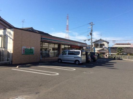 セブン-イレブン 四條畷塚脇町店の画像
