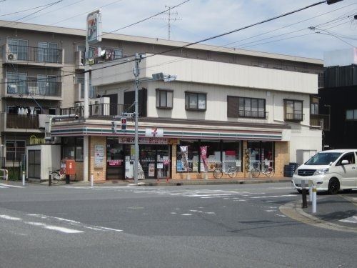 セブン-イレブン 市川本塩店の画像