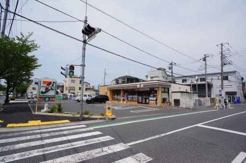 セブンイレブン 江戸川新堀2丁目店の画像